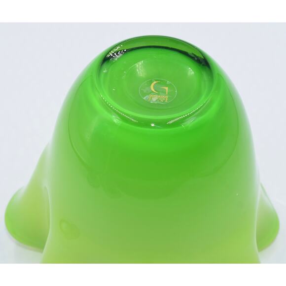 Vintage Gorgeous Designs Studio Handkerchief Handblown Art Glass Vase - Picture 6 of 7